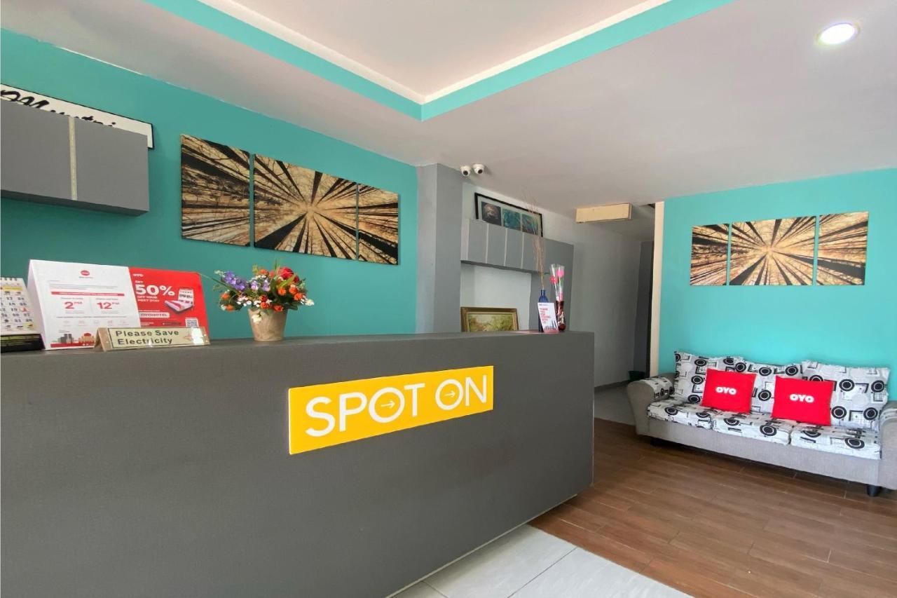 Spot On 90283 Twenty Seven Muntri Ξενοδοχείο Tanjung Bungah  Εξωτερικό φωτογραφία