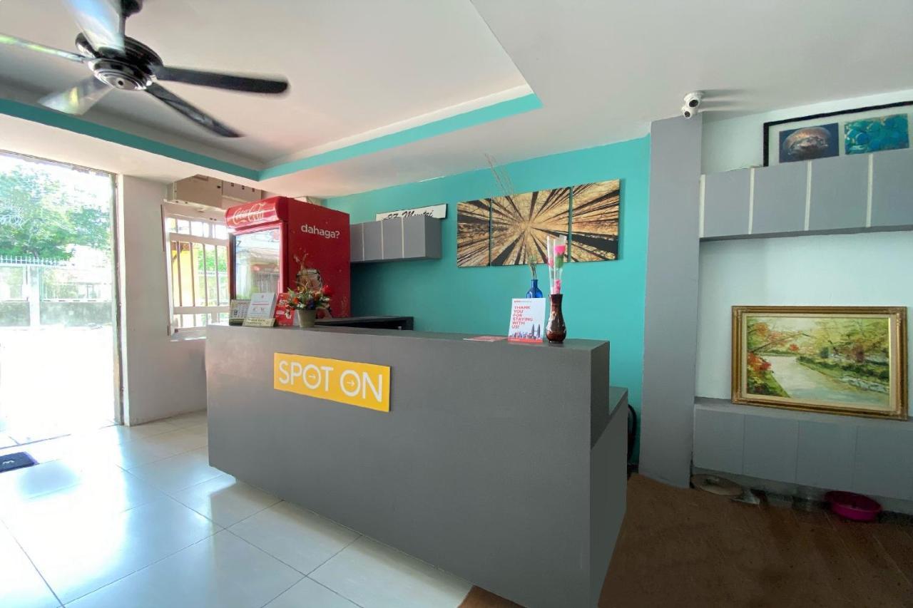 Spot On 90283 Twenty Seven Muntri Ξενοδοχείο Tanjung Bungah  Εξωτερικό φωτογραφία