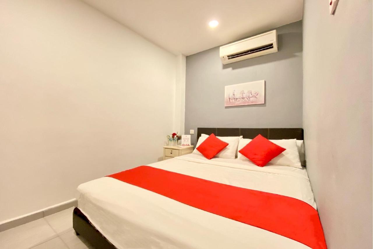 Spot On 90283 Twenty Seven Muntri Ξενοδοχείο Tanjung Bungah  Εξωτερικό φωτογραφία